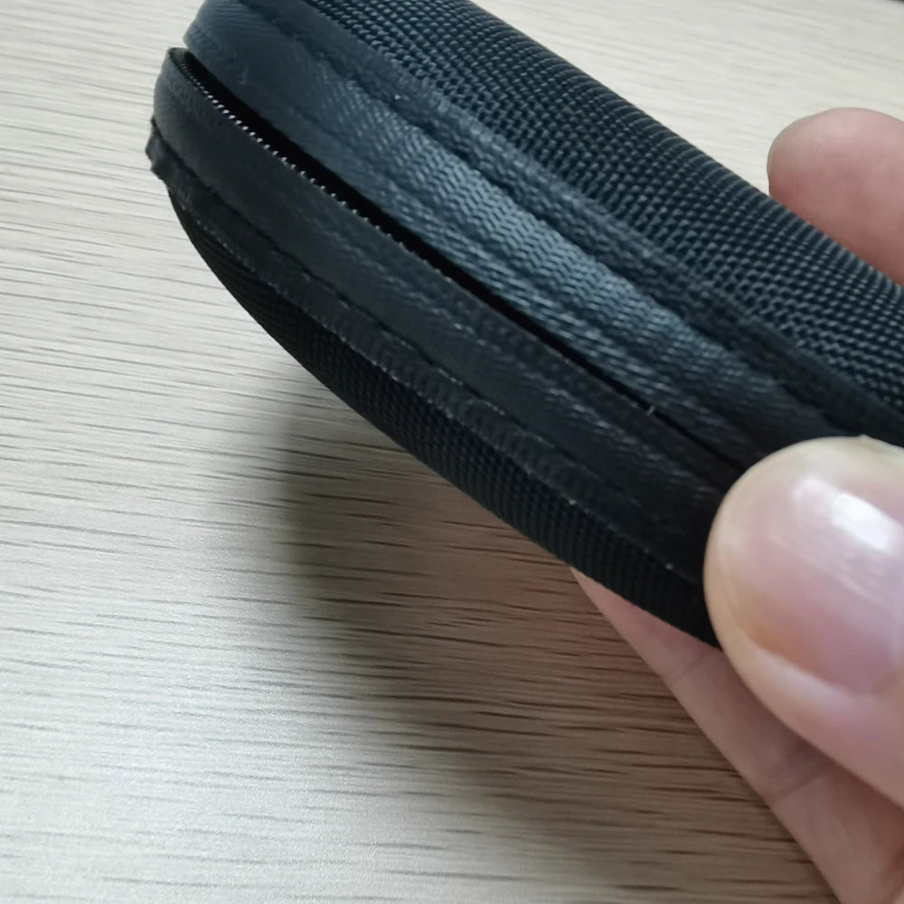 Estuche ELFINEAR para auriculares con cremallera: calidad superior y detalles excepcionales para auriculares, auriculares inalámbricos y cables USB.