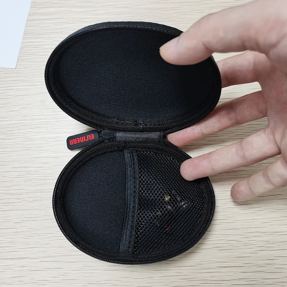 Estuche ELFINEAR para auriculares con cremallera: calidad superior y detalles excepcionales para auriculares, auriculares inalámbricos y cables USB.